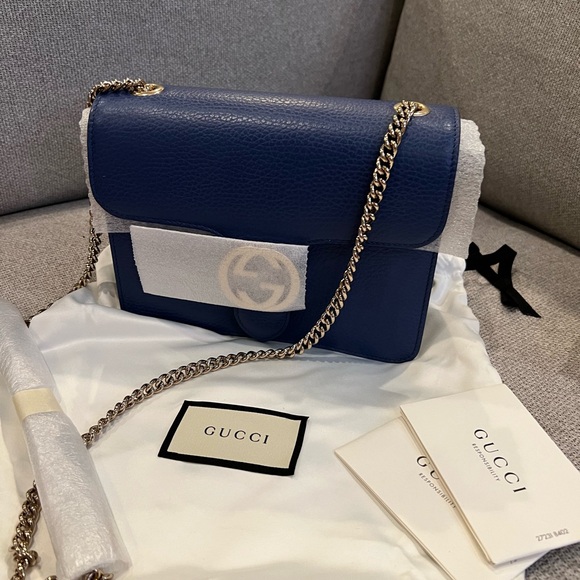 NEW Gucci Interlocking GG Logo Blue Caspian Chain Bag - Picture 3 of 16